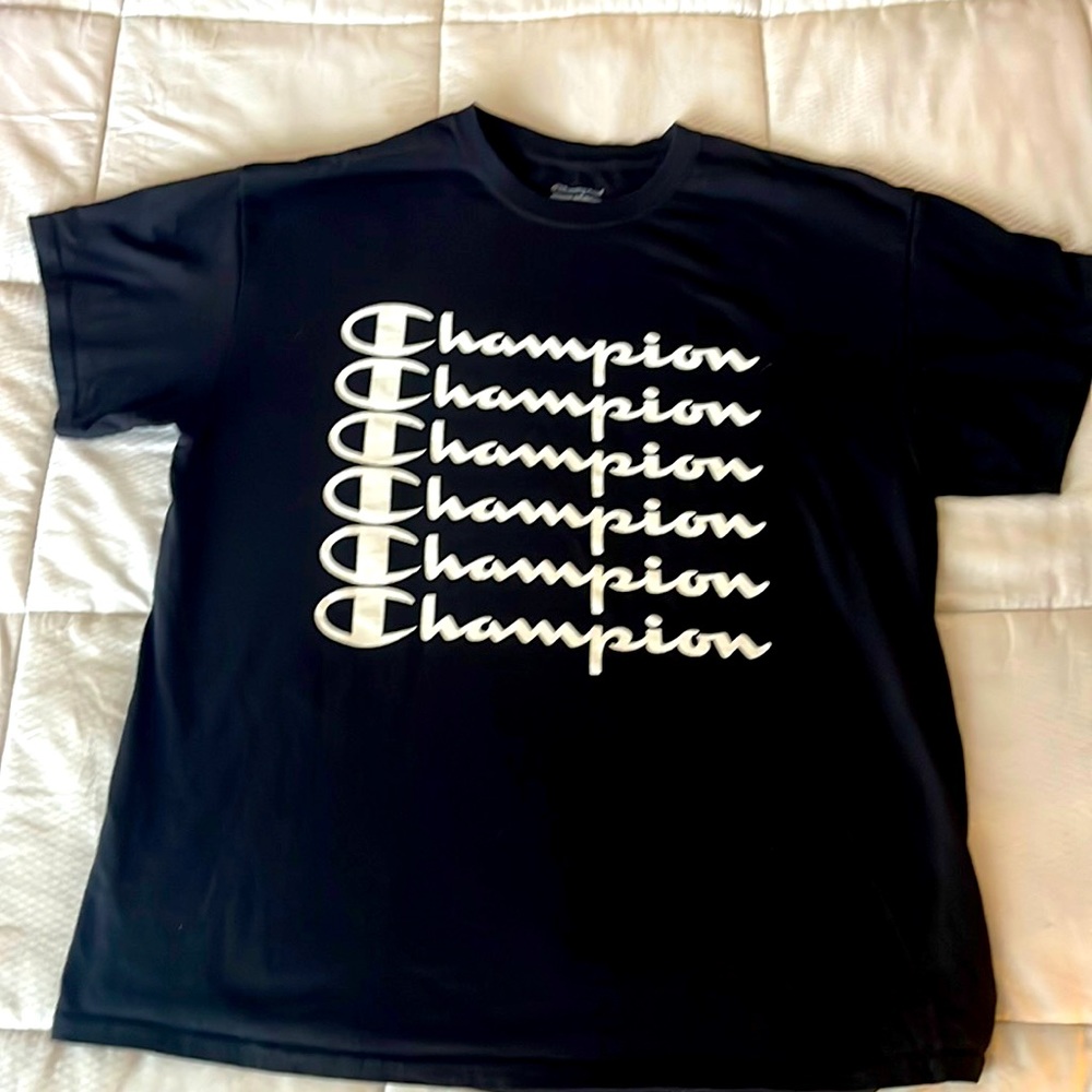 Champion black Tee shirt shortsleeved with Logos